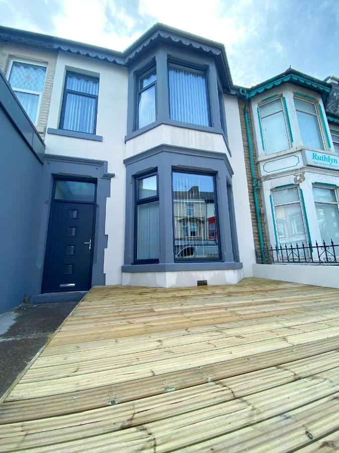Mayfair Suite - 3X Bathrooms Close To Seafront Blackpool Exterior foto